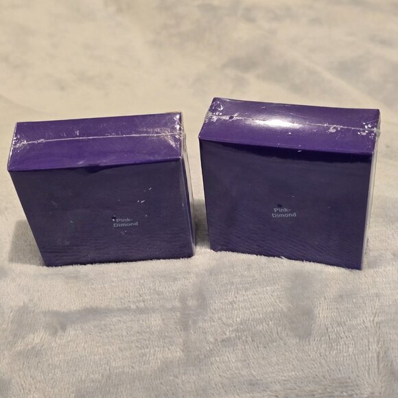 Playing in Makeup by Yolondo Loose Diamond Highlighter - Picture 3 of 3